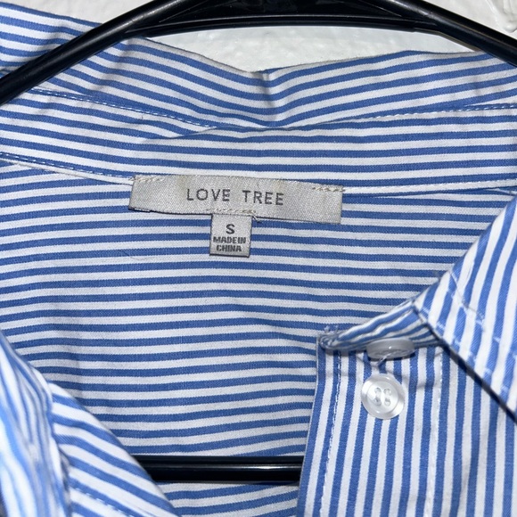 Love tree button up crop top. Small. Sleeves roll all the way down. - Picture 2 of 3